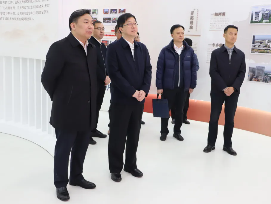 2.webp.png 2.webp.png